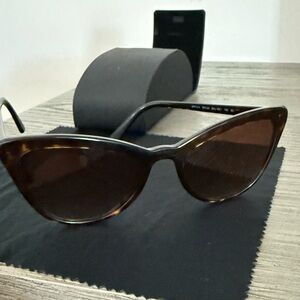 Prada Tortoiseshell Cat-Eye Sunglasses - Brown Lenses